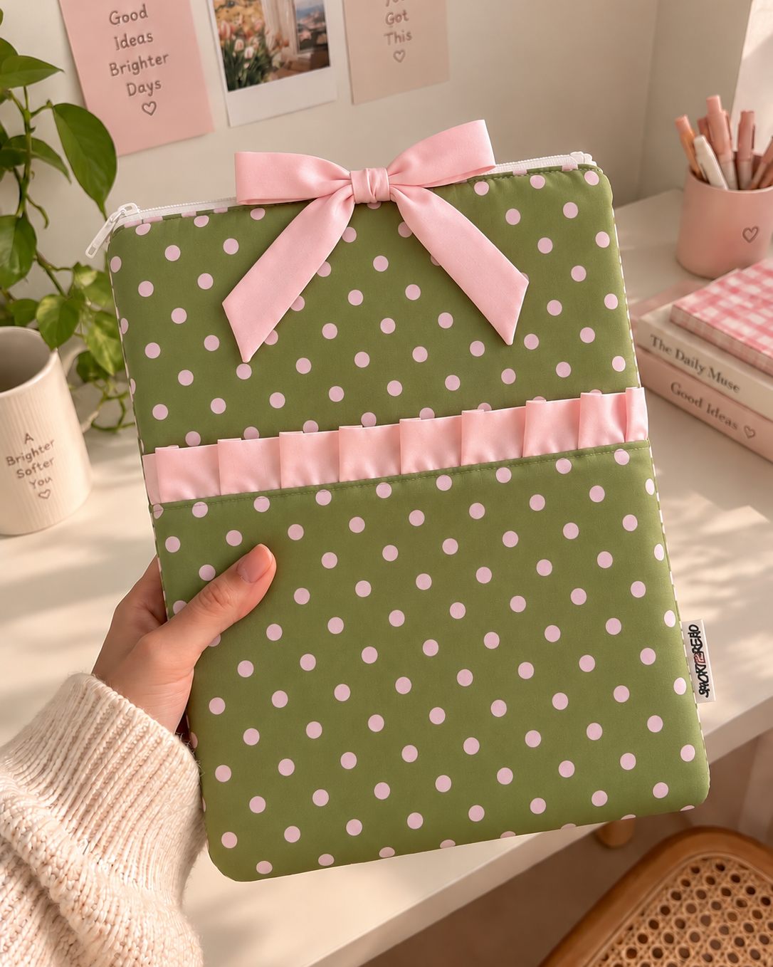 Green Polka - Ipad Sleeve